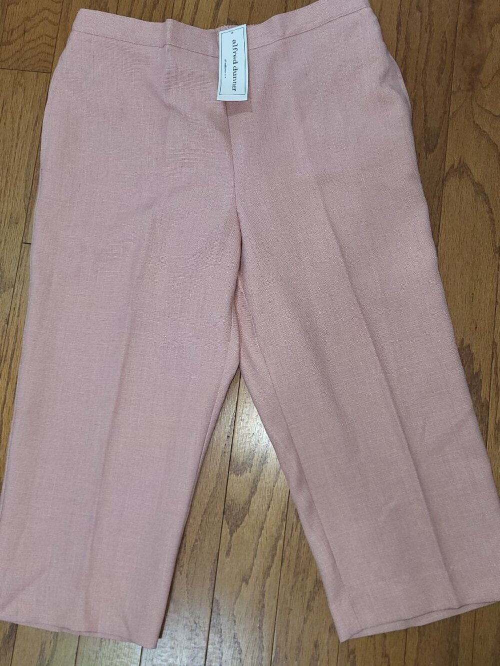 NWT ALFRED DUNNER casual stretchy waist band coral pink pull on capri pants 12